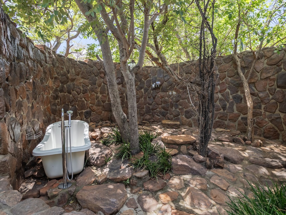 Camp Ndlovu - All Inclusive 50/56
