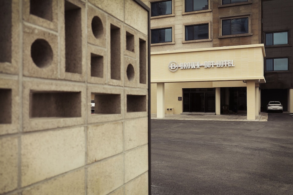 Carlton Hotel 4/62