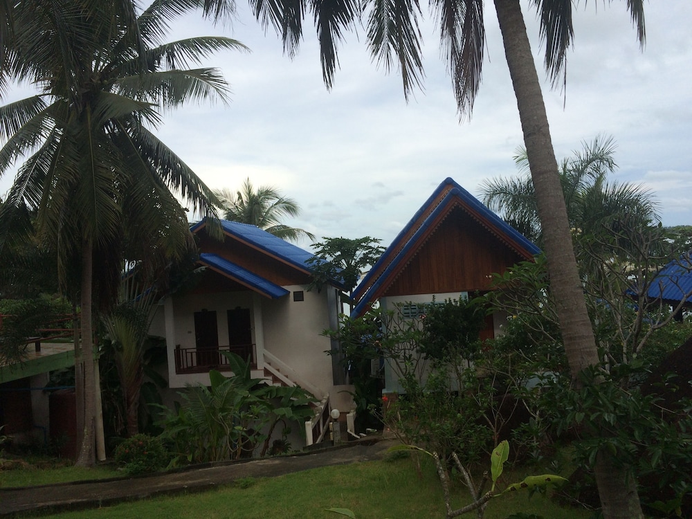 THARATHIP RESORT 1/68