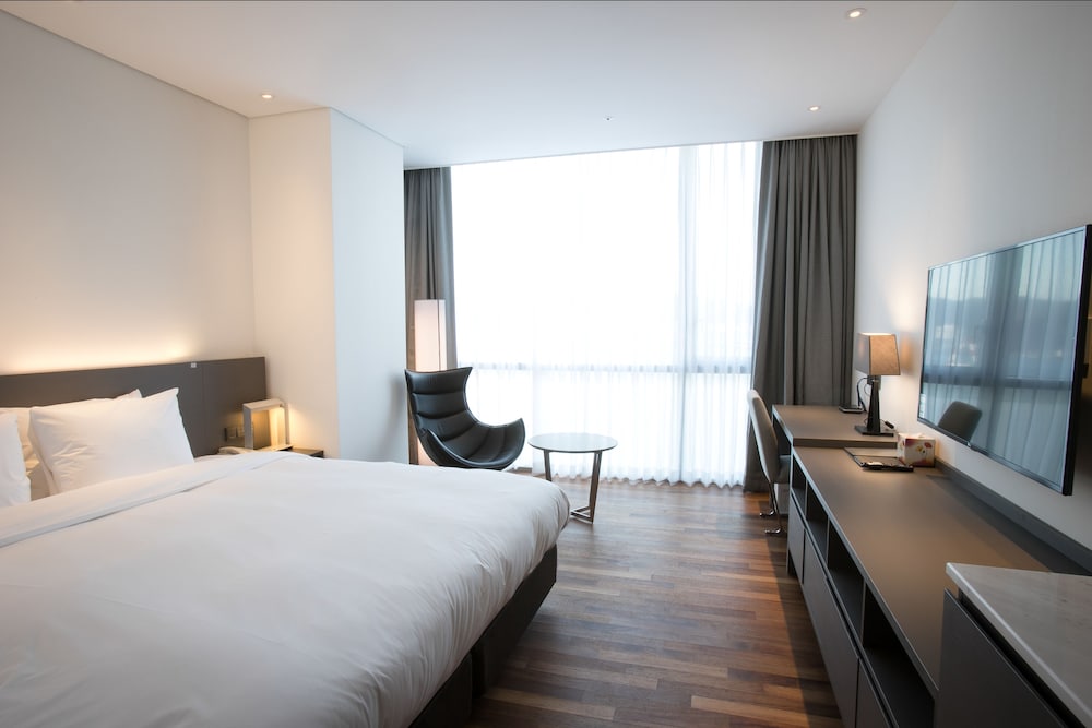 Sky View Hotel 15/56