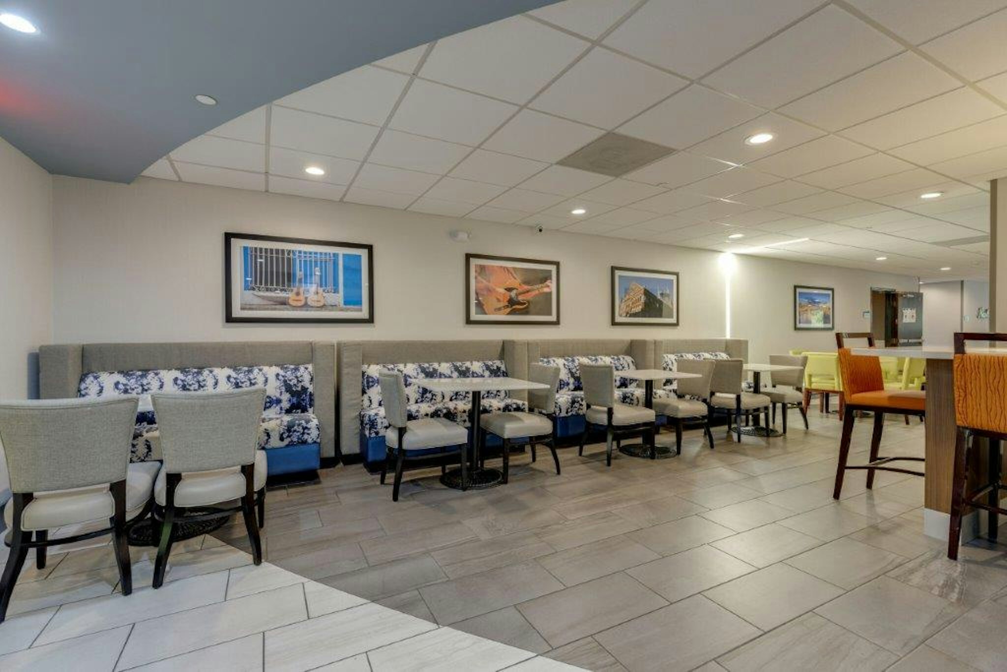 Alexis Inn and Suites Nashville Airport 36/40