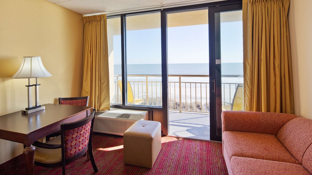 Best Western Ocean Sands Beach Resort 20/35