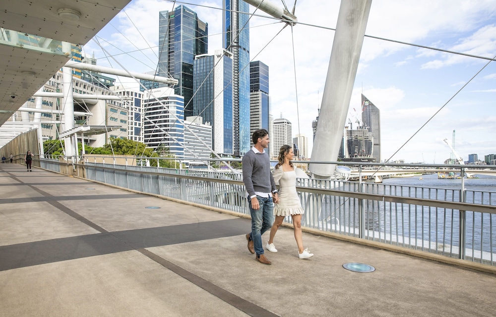 Voco Brisbane City Centre An Ihg Hotel 35/43