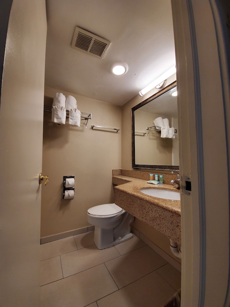 Best Western Plus Laurel 25/51