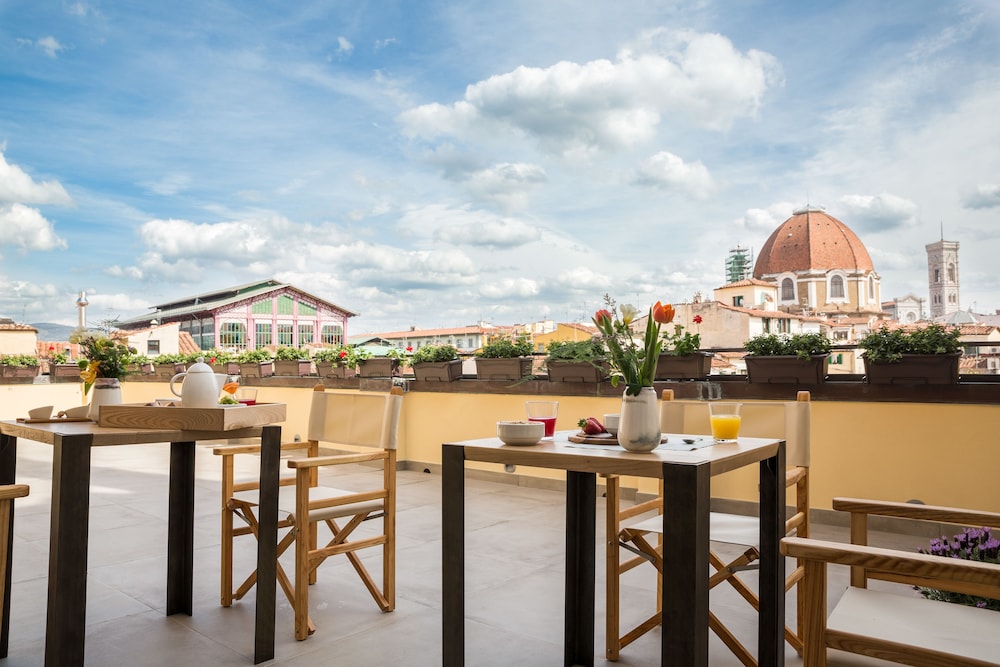 Relais Luce Florence 42/52