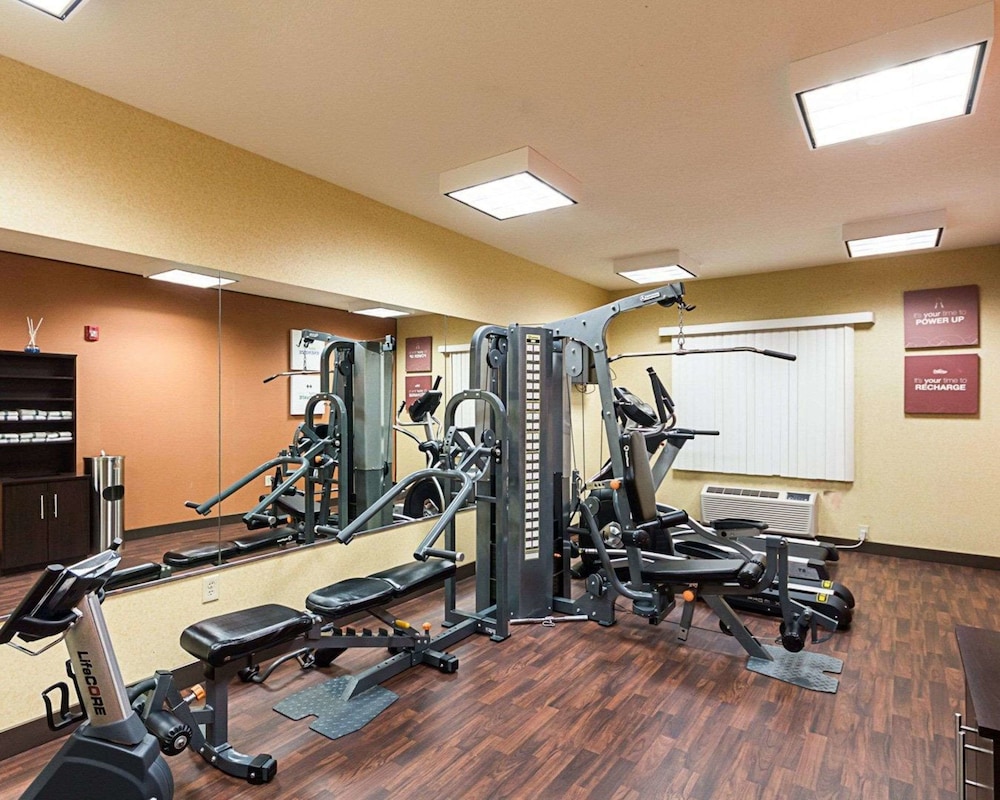 Comfort Suites Airport Wichita, KS 21/41