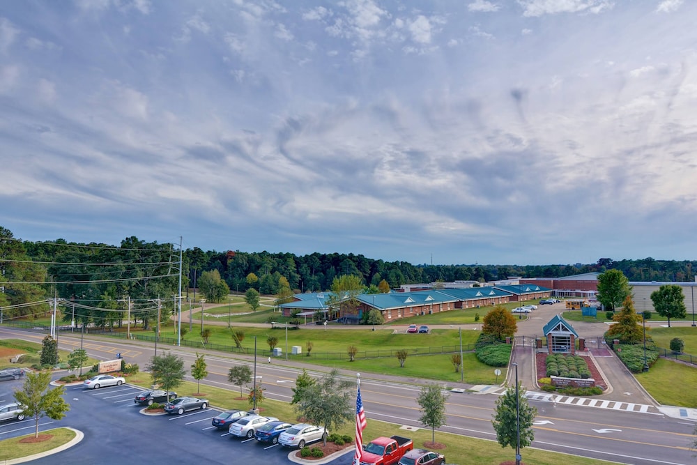 RESIDENCE INN JACKSON THE DISTRICT AT EASTOVER 57/63