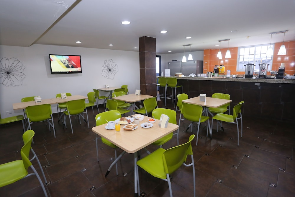 Metro Hotel Panama 41/53