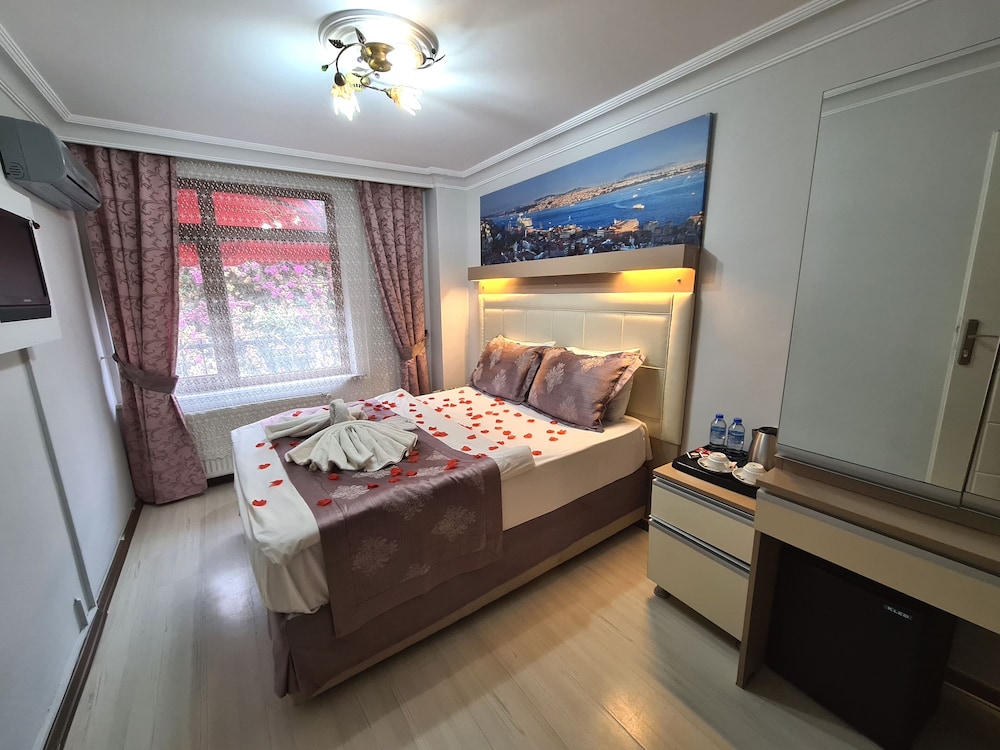 Ocean S 7 Hotel 7/50
