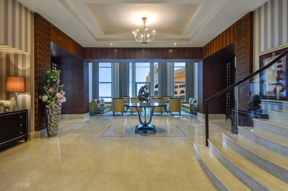 The St. Regis Doha 38/75