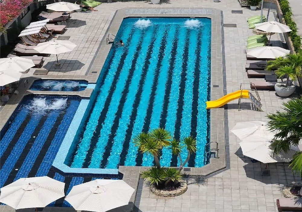 Olive Tree Hotel in SATTAHIP
