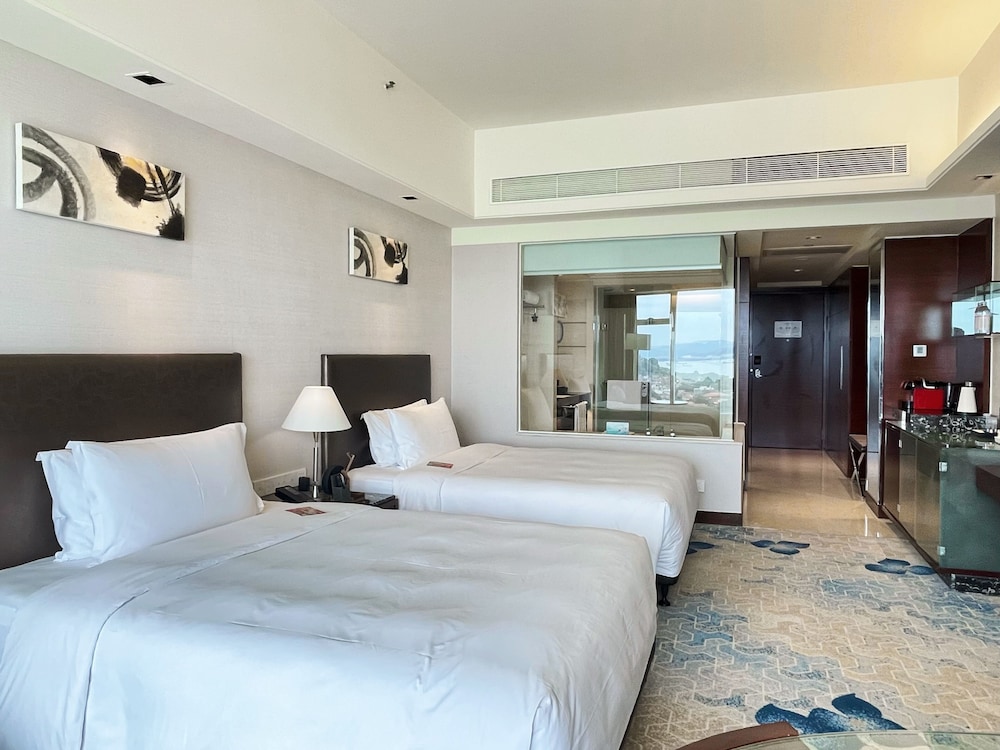 CLUB, TWIN BEDS, GULANGYU VIEW
