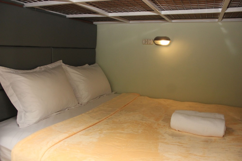 Ala Hostel 17/40