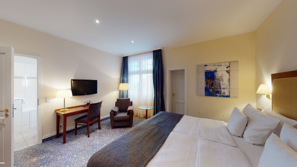 Hotel Oranien Wiesbaden 38/66