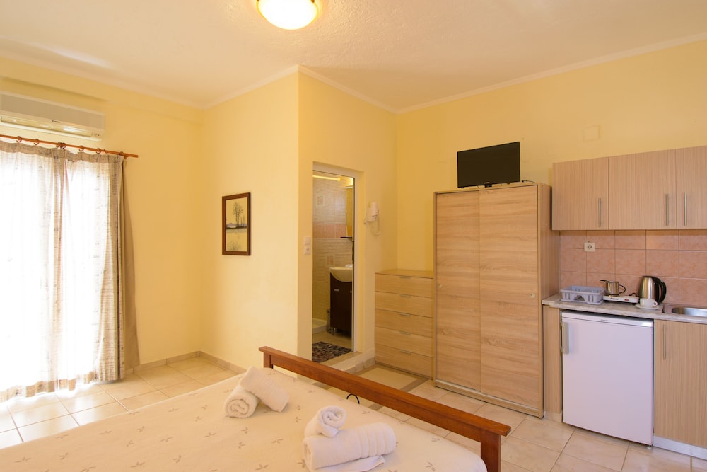 Ammoudara Beach Hotel Apartments 9/67