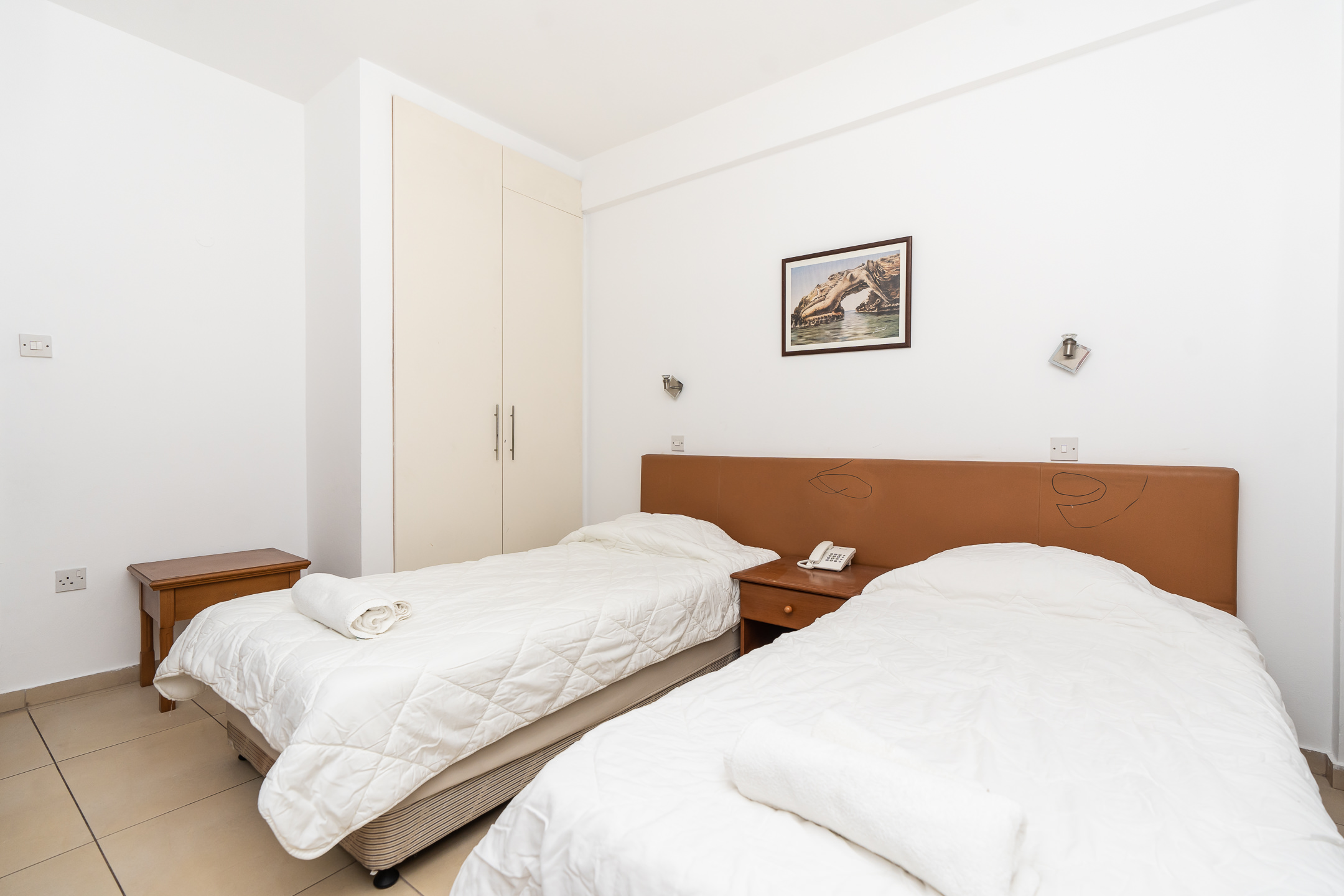 Flora Hotel Apartments 18/46