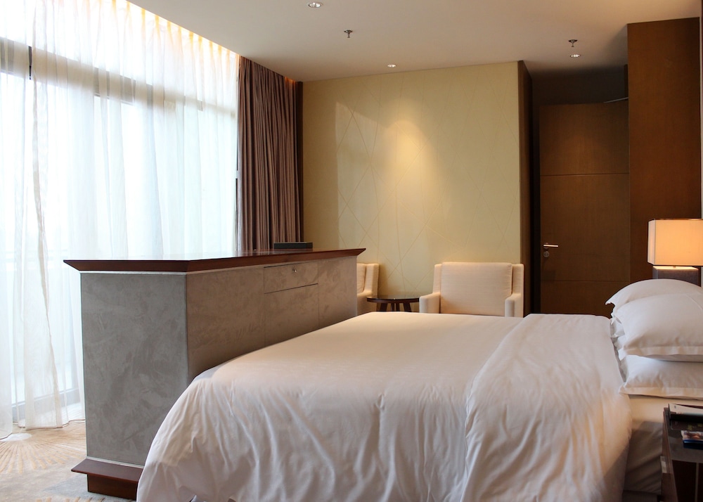 Sheraton Bailuhu Resort Huizhou 16/57