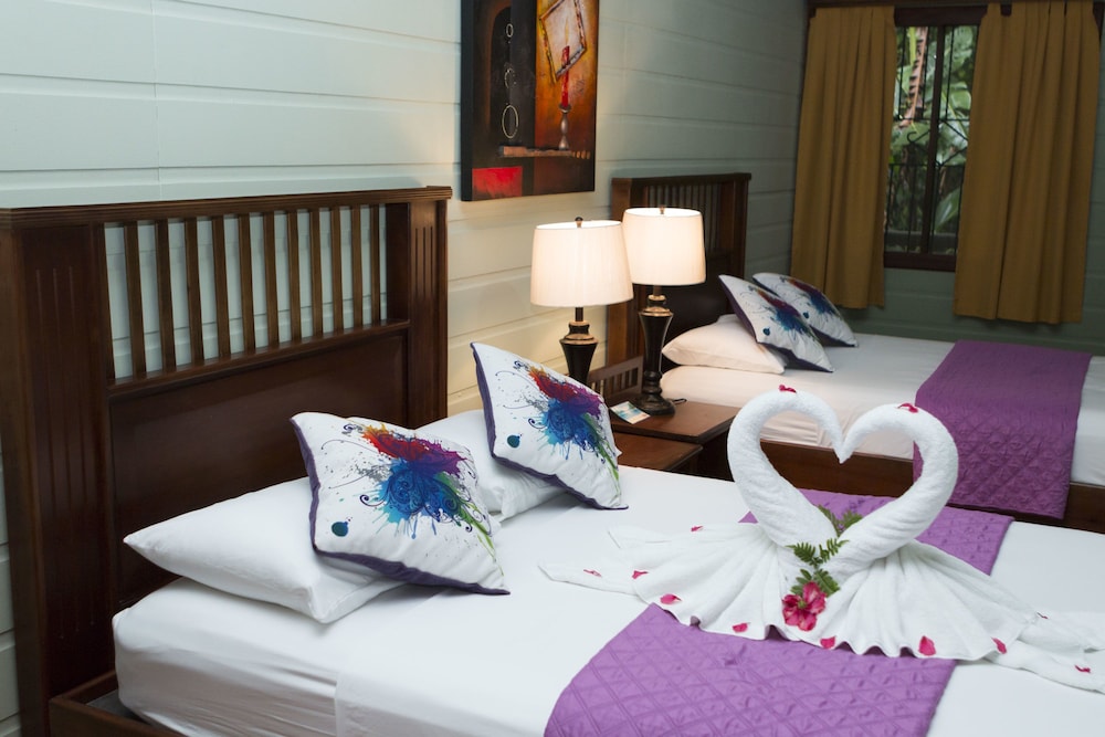 PACHIRA LODGE 25/65