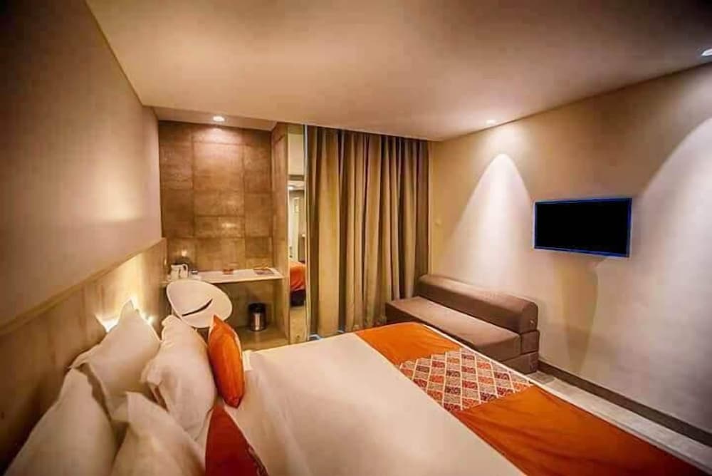 Hotel Citrus Prime 24/57