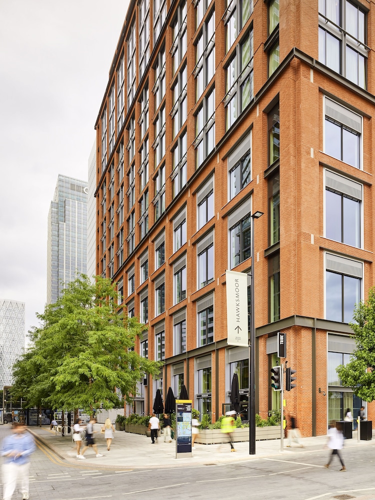 TRIBE London Canary Wharf 58/61