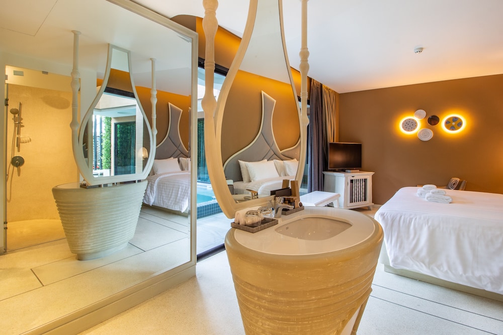 Rachabhura Hotel 31/50