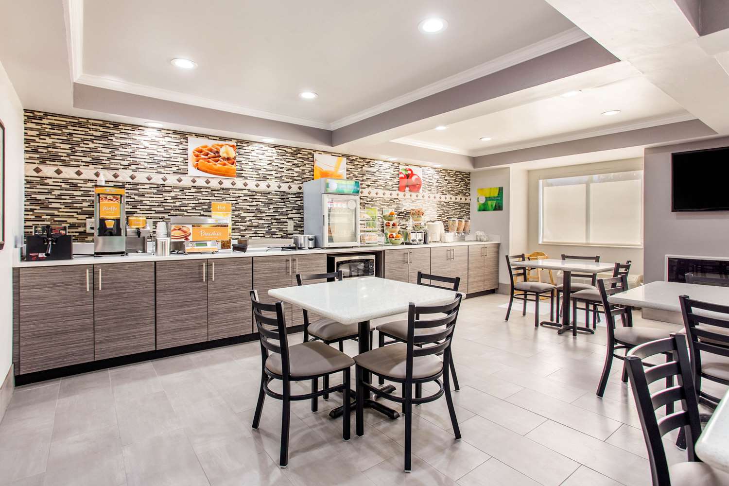 Quality Inn & Suites Myrtle Beach Near Outlets 11/17