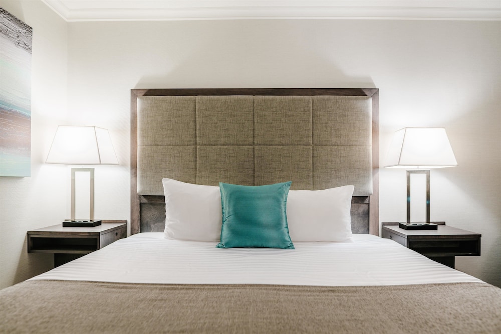 Best Western Plus Sands 13/56
