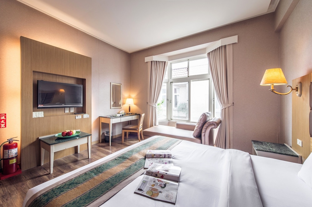 Travel Road Hotel 14/37