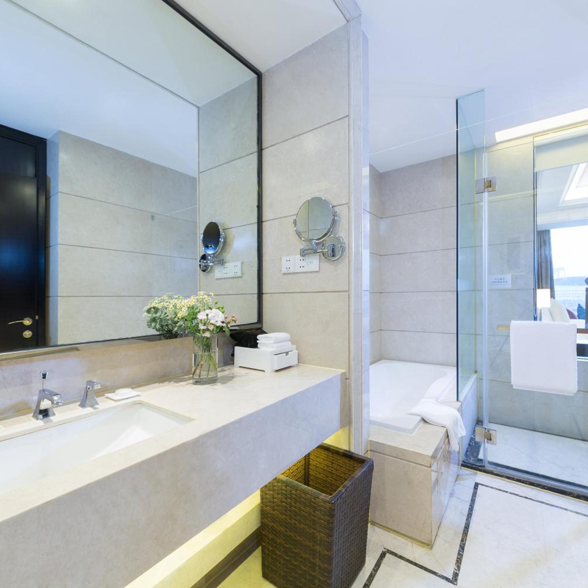 Chengdu Dading Century Hotel 52/55