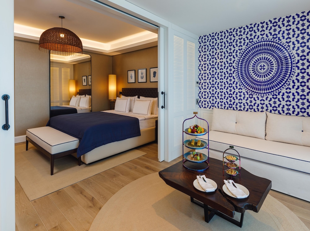 The Norm Le Chic Bodrum 34/75