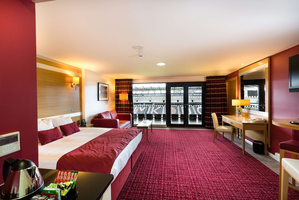 Doubletree By Hilton Milton Keynes 51/83