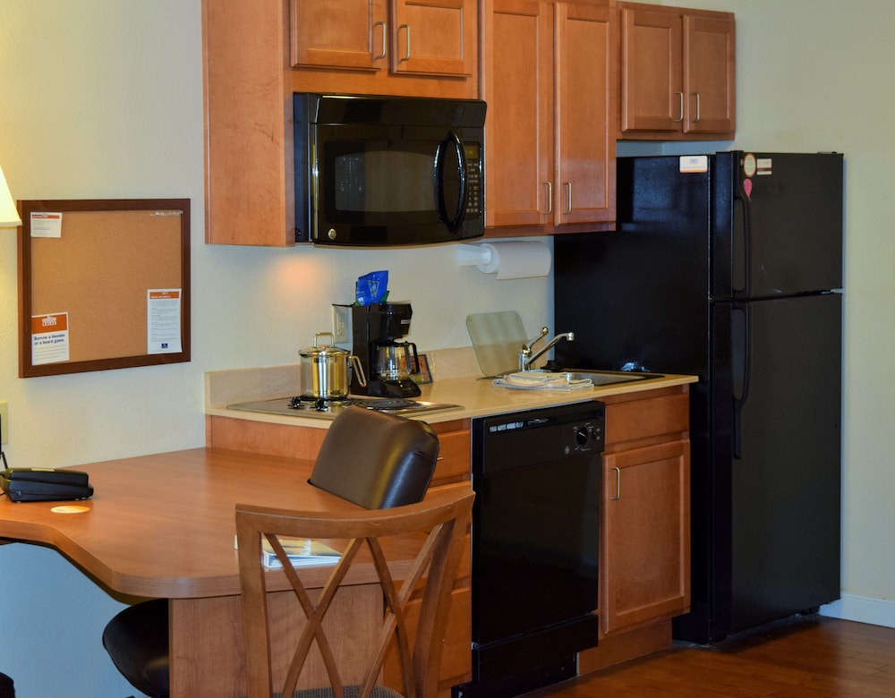 Candlewood Suites Jefferson City 47/52