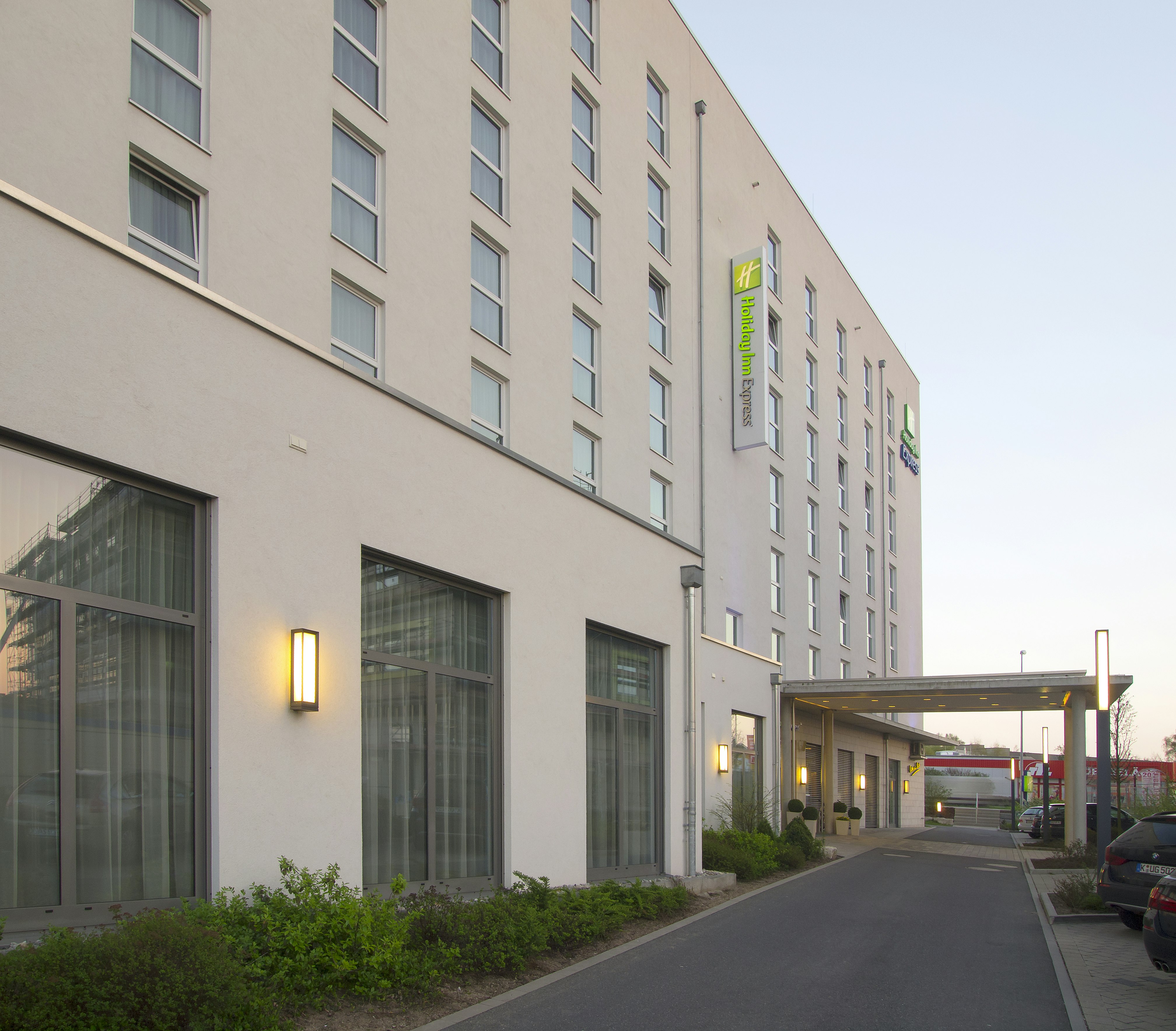 HOLIDAY INN EXPRESS NURNBERG SCHWABACH 77/79