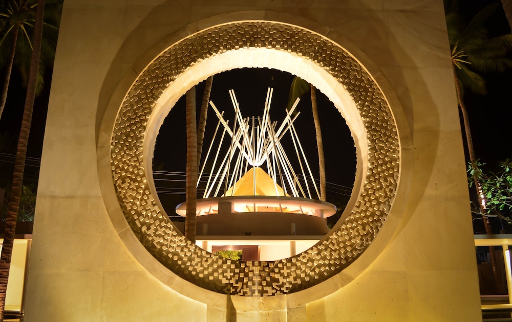 Svarga Resort 7/50