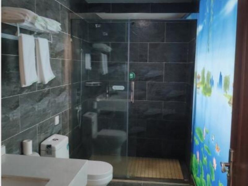 GreenTree Inn Baoding Qingyuan District Jianshe North Road Express Hotel 40/40