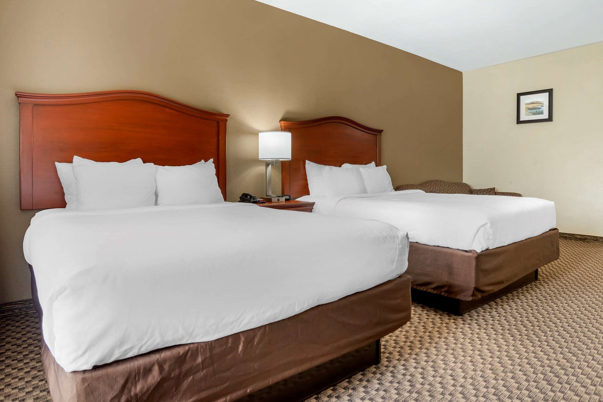 Suite, 2 Queen Beds, Sofa, Comfort Inn & Suites Midway - Tallahassee West 5/7