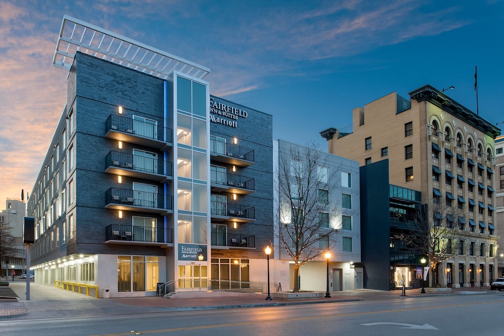 Fairfield Inn & Suites Fort Worth Downtown/Convention Center 1/47