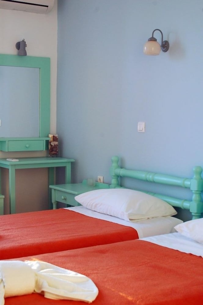 Paros Hotel 9/43