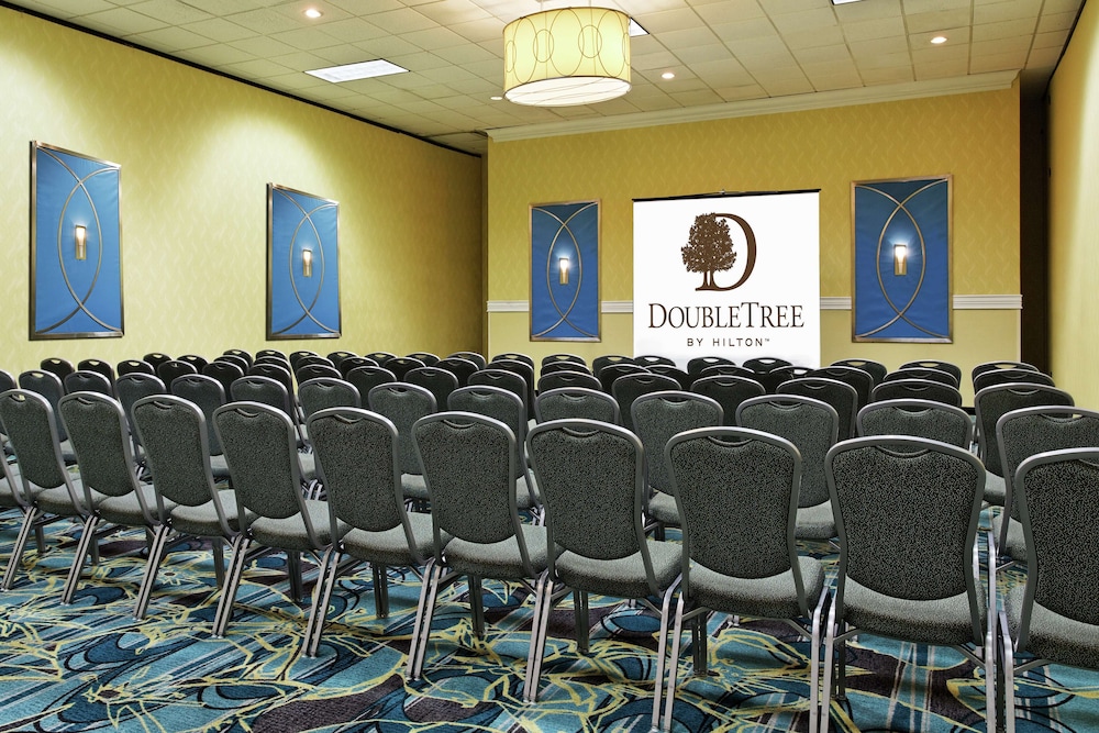 Doubletree By Hilton Richmond Midlothian 44/53