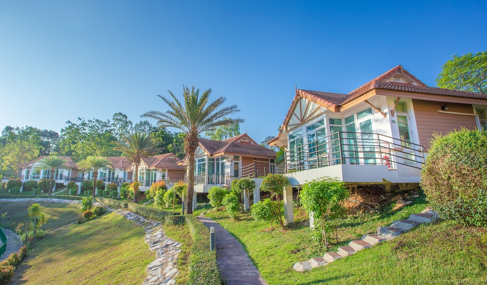 Thongsathit Hill Resort Khao Yai 53/54