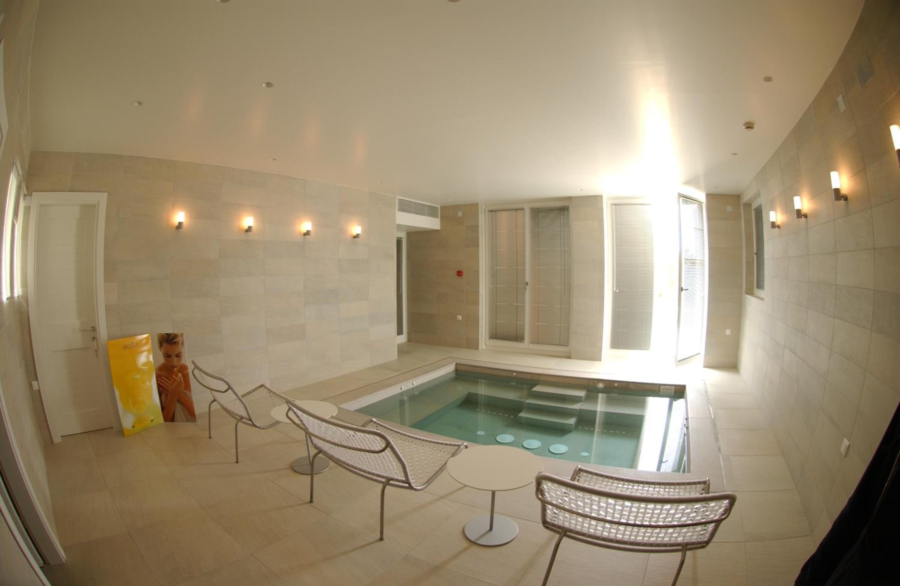 Elies Resort 28/58