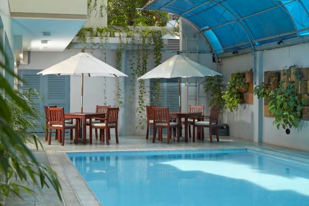 Royal Park Residence Hotel 40/75