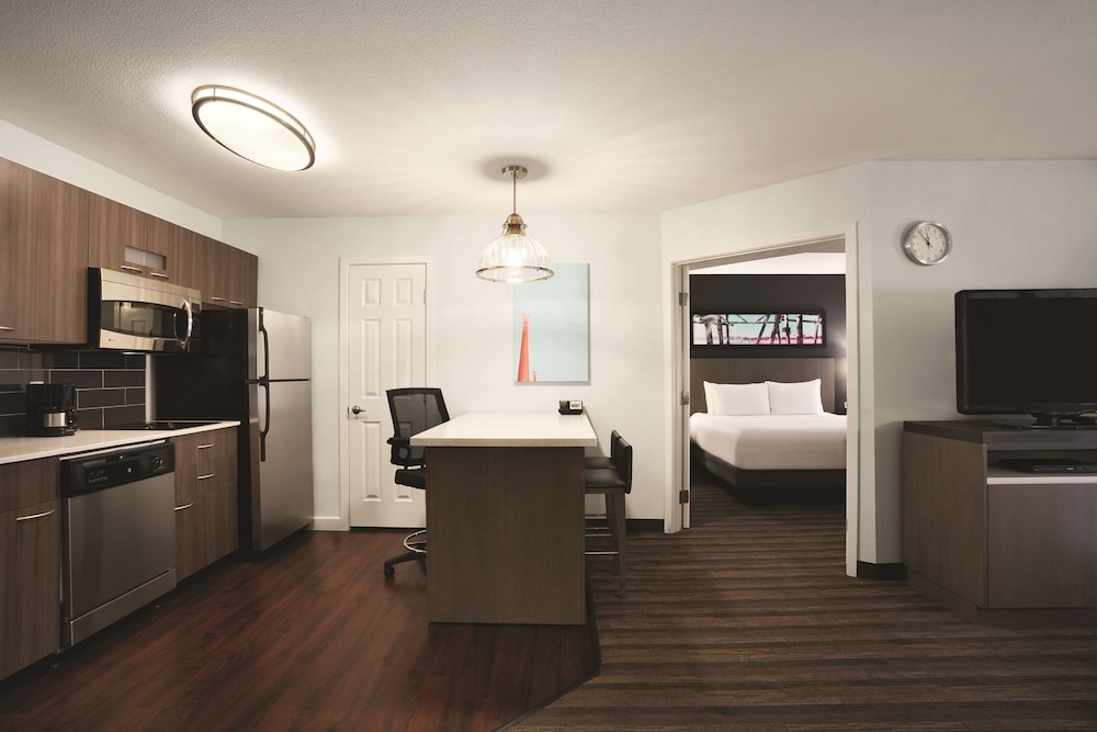 HYATT house Pleasant Hill 55/68