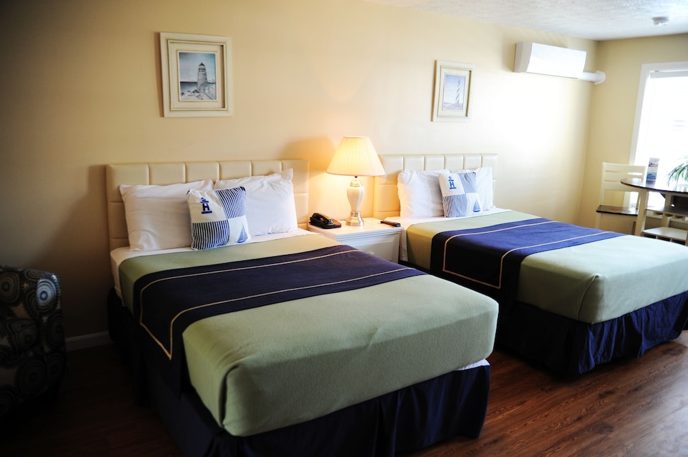 Grand Beach Inn 8/39