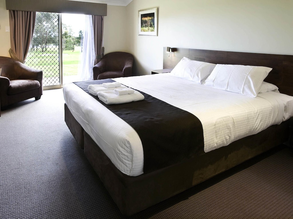 Mercure Bunbury Sanctuary Golf Resort 20/72