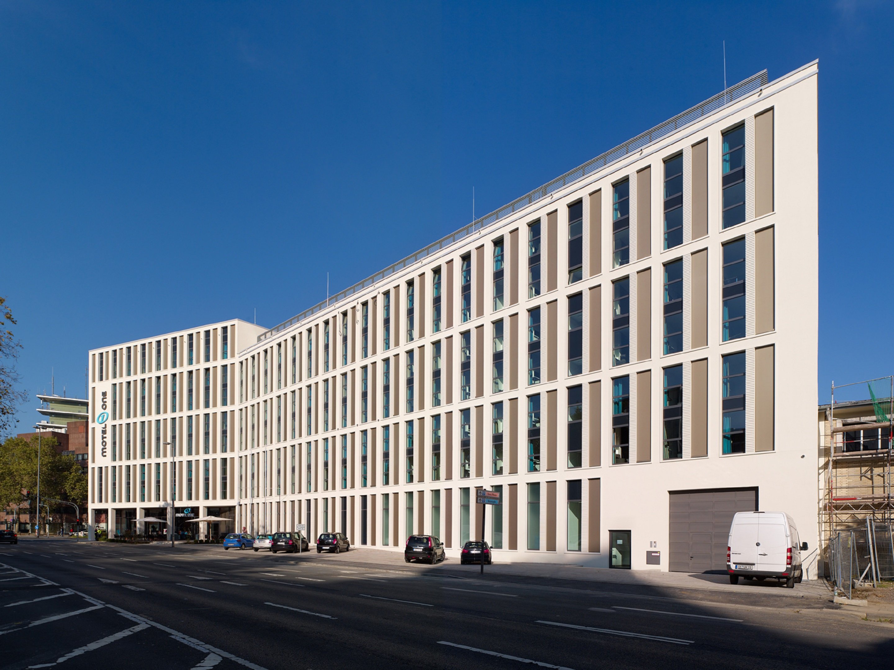 Motel One Köln-Altstadt 3/46