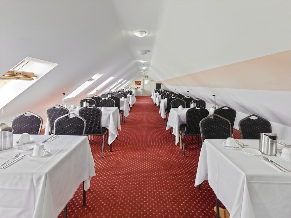 Azimut Hotel Erding 49/59