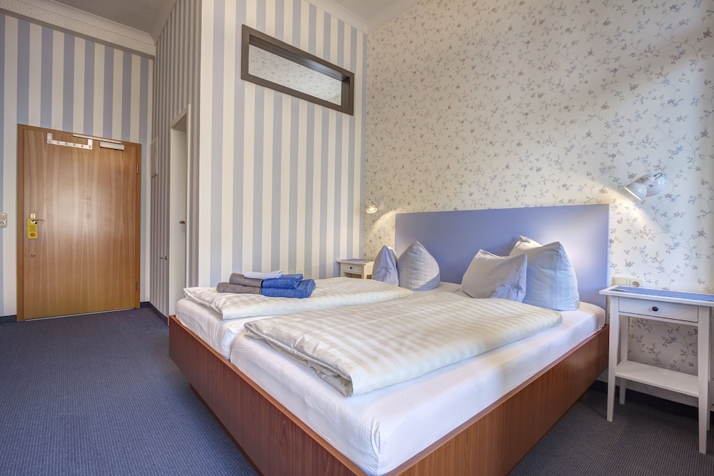 Hotel Villa Seeschlosschen 9/50