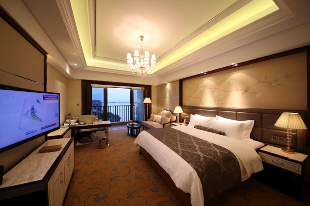 Tongli Lake Resort (Phase II) 2/17
