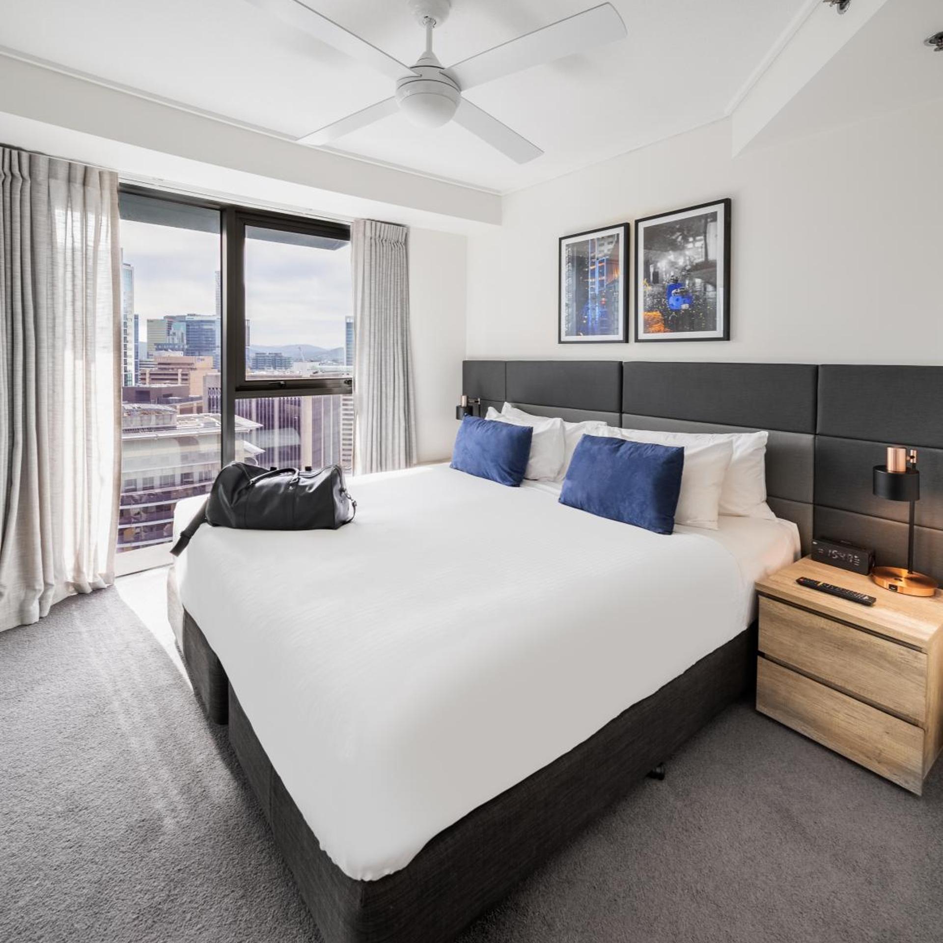 2 Bedrooms, Apartment, Bridge View